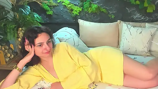 RIANA SI online show from May 2026 10:39:01 PM