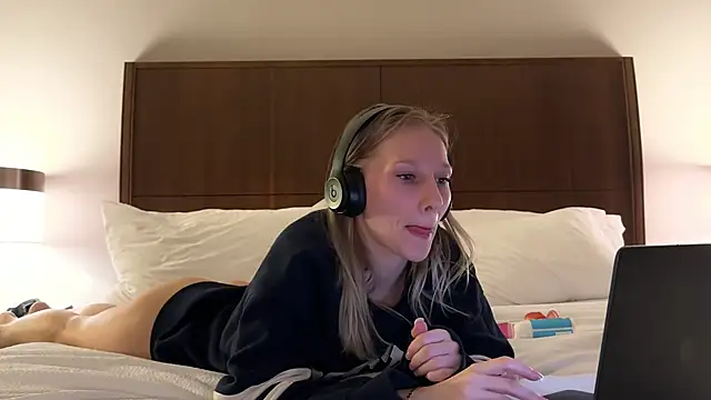 mysunidreamss online show from March 2026 02:12:02 AM