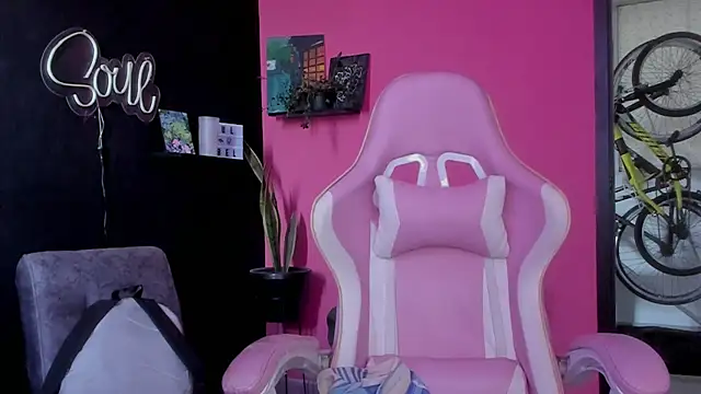 azula lillet online show from April 2026 08:26:02 PM