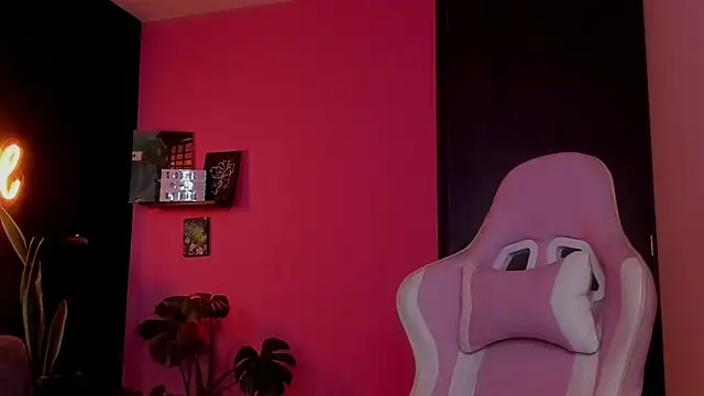 azula lillet online show from January 2026 10:14:02 PM