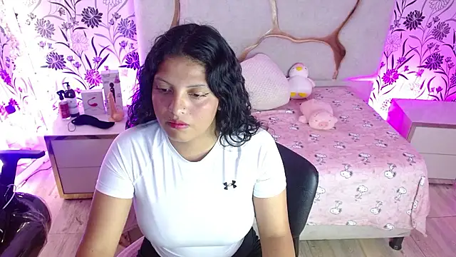 TATTI TAY online show from February 2026 07:32:02 PM