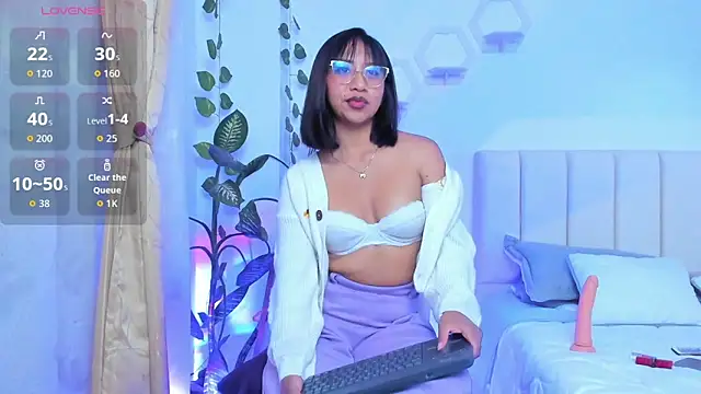 emily7  online show from February 2026 08:55:02 PM