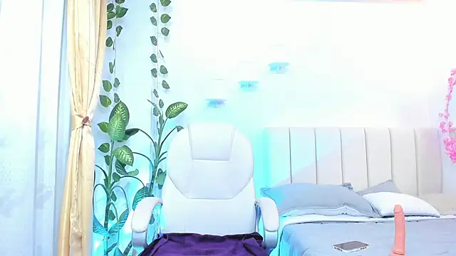 emily7  online show from February 2026 08:41:01 PM