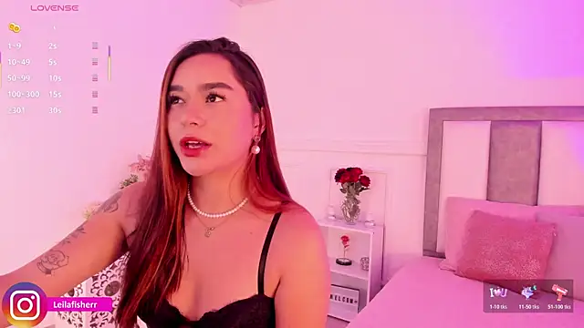 Leilafisherr online show from February 2026 01:44:01 PM