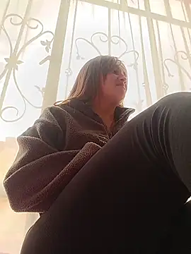 Alejandra N online show from April 2026 04:13:01 PM