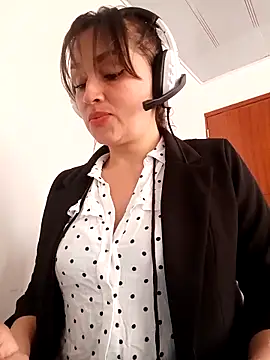 Snapshot of Alejandra_N chatting on February 2026 02:24:02 PM Alejandra N online show from February 2026 02:24:02 PM