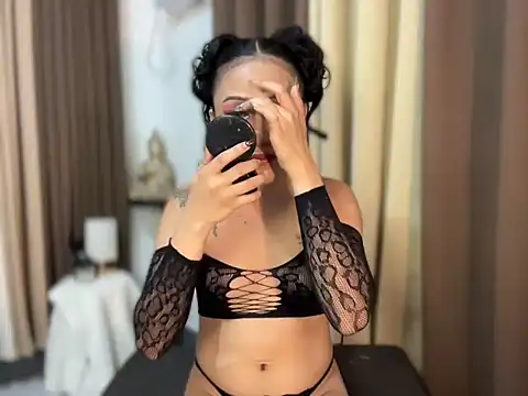 savanna pleasure online show from April 2026 12:35:01 AM