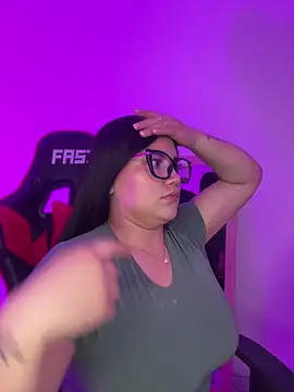 Snapshot of abby_gonzales chatting on February 2026 06:03:02 AM abby gonzales online show from February 2026 06:03:02 AM