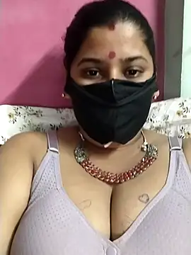 pinkisaha75 online show from April 2026 01:57:01 PM