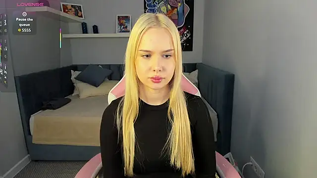 NicoletaCooper online show from January 2026 11:58:01 AM