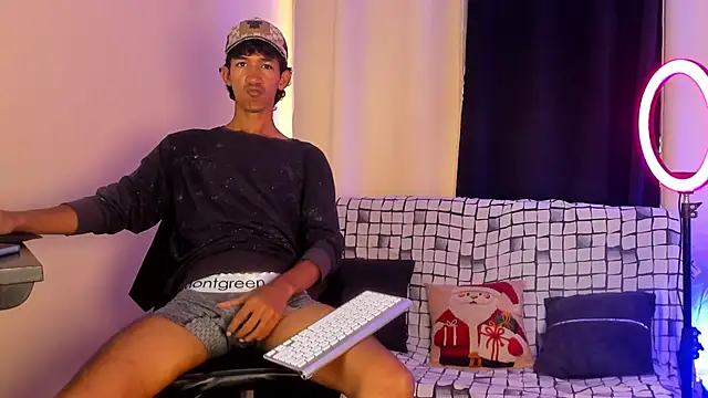 neitan miller  online show from April 2026 01:59:01 PM