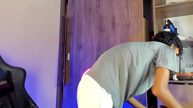 neitan miller  online show from March 2026 04:08:02 PM