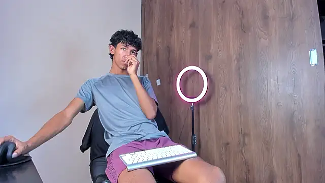 neitan miller  online show from February 2026 04:06:01 PM