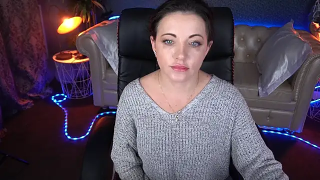 Dafni Monn online show from February 2026 06:35:01 AM