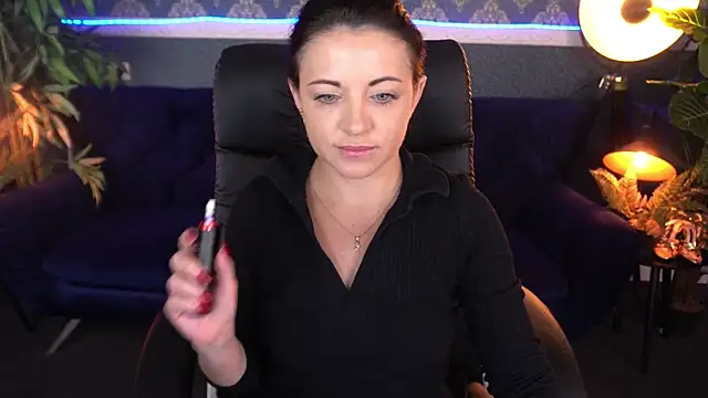 Snapshot of Dafni_Monn chatting on November 2025 06:36:01 AM Dafni Monn online show from November 2025 06:36:01 AM