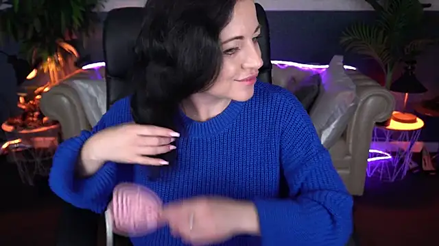 Dafni Monn online show from April 2026 05:46:01 AM