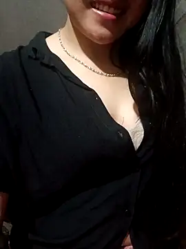 Nelina- online show from January 2026 12:09:01 PM