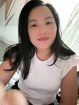 yu--yo online show from April 2026 02:19:01 AM