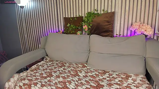 Sally Ange1 online show from May 2026 01:25:01 AM