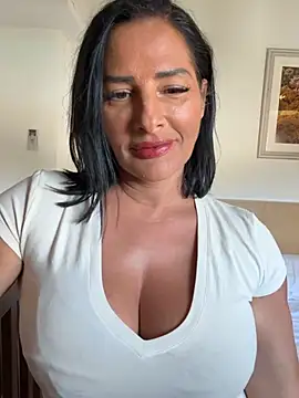 Maya-www online show from April 2026 03:02:01 PM