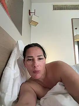 Maya-www online show from February 2026 08:14:01 AM