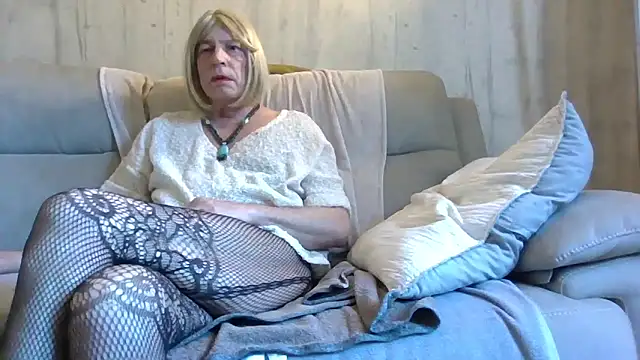 Helinetrav online show from March 2026 07:31:02 AM