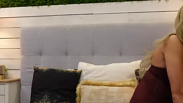 BellaNoirX online show from January 2026 09:18:01 PM