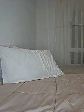 Angelmoon04 online show from May 2026 03:25:01 AM