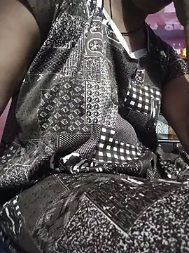 Nilam cute online show from May 2026 07:21:01 PM