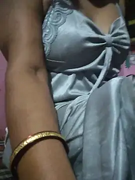 Nilam cute online show from May 2026 06:09:01 PM