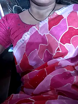 Nilam cute online show from May 2026 07:45:02 AM