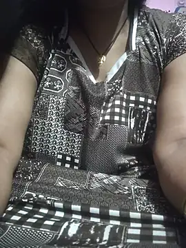 Nilam cute online show from May 2026 06:08:02 PM