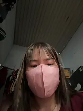 Snapshot of July-love chatting on February 2026 07:00:01 AM July-love online show from February 2026 07:00:01 AM