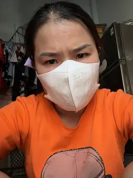 Snapshot of July-love chatting on February 2026 06:55:01 AM July-love online show from February 2026 06:55:01 AM