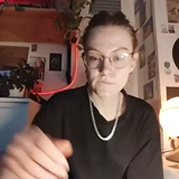 Shy Bamby online show from March 2026 07:17:01 PM