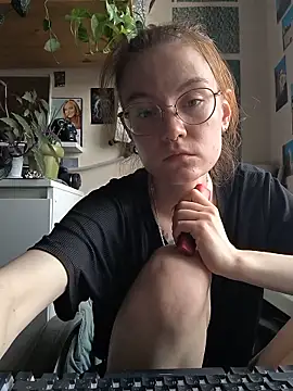 Snapshot of Shy_Bamby chatting on June 2026 09:31:01 AM Shy Bamby online show from June 2026 09:31:01 AM