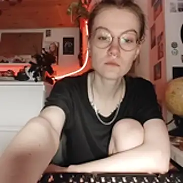 Shy Bamby online show from April 2026 05:41:01 PM