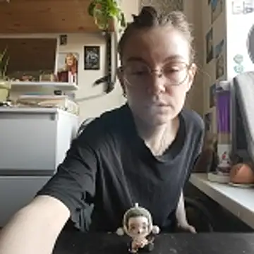 Shy Bamby online show from April 2026 12:31:02 PM