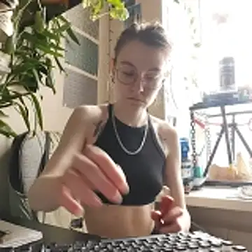 Shy Bamby online show from February 2026 12:24:02 PM