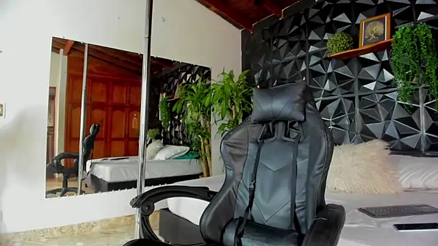 elliot colton online show from April 2026 07:20:01 PM