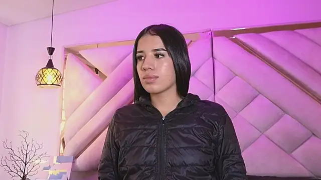 zoevg online show from April 2026 12:55:02 PM