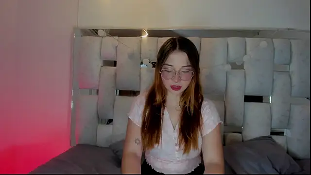 AliciaWhite nt online show from February 2026 12:40:01 PM