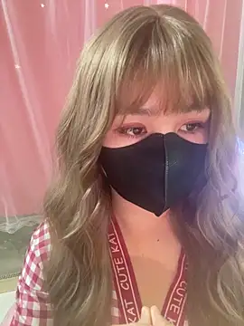 Snapshot of -Violet-t chatting on February 2026 01:06:01 AM -Violet-t online show from February 2026 01:06:01 AM