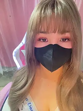 Snapshot of -Violet-t chatting on February 2026 01:51:02 PM -Violet-t online show from February 2026 01:51:02 PM