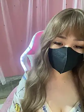 -Violet-t online show from April 2026 01:53:02 PM