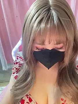 -Violet-t online show from April 2026 01:03:01 PM