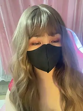 -Violet-t online show from May 2026 01:07:01 PM