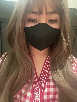 Snapshot of -Violet-t chatting on February 2026 04:50:02 PM -Violet-t online show from February 2026 04:50:02 PM