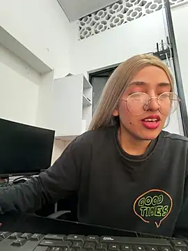 MichaelRossexxx online show from April 2026 12:30:01 PM