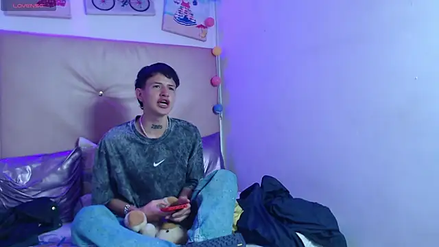 iam  lukas   online show from January 2026 05:07:02 PM